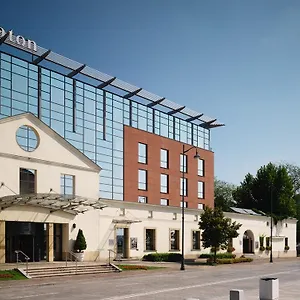 Sheraton Grand 5* Krakkó